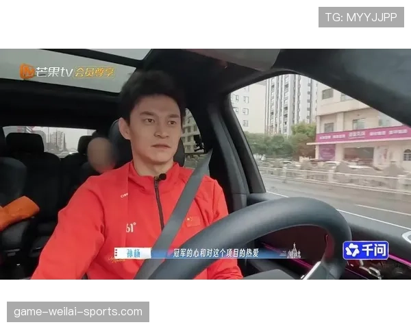 孙杨训练完直接啃鸡腿？这自律人设崩得也太真实了